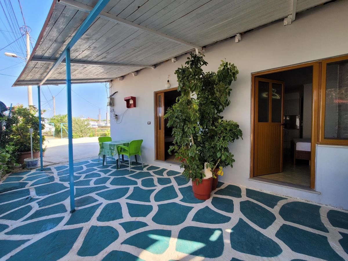 קסאמיל Petrefi Apartments מראה חיצוני תמונה